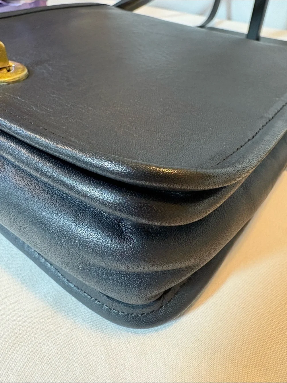 Coach vintage compact pouch bag, creed is pre-1994, the color is a deep NAVY